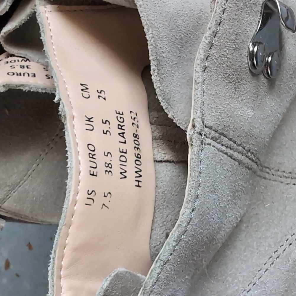 Vintage Hush Puppies Suede Leather Boots - Picture 2 of 10